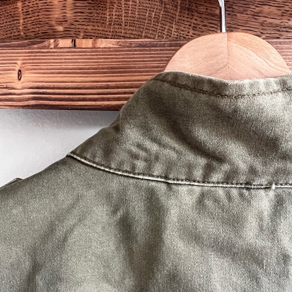 Talia Sleeveless Military Green Cargo Jacket With Drawstring Waist - Picture 7 of 9